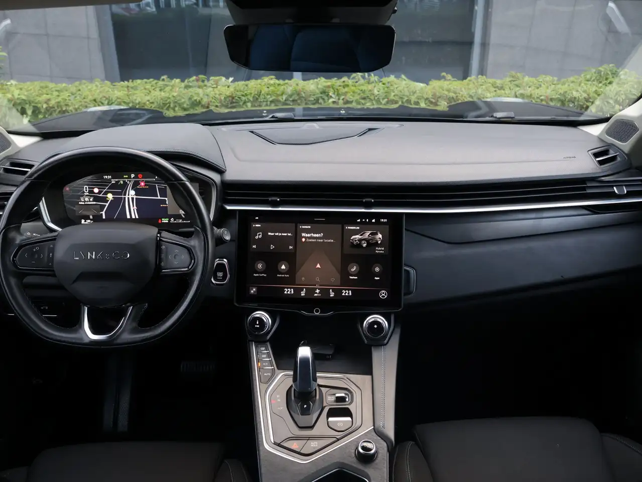 Lynk & Co 01 1.5 Black Edition Pano 360 Autopark Adaptive, миниатюра 7