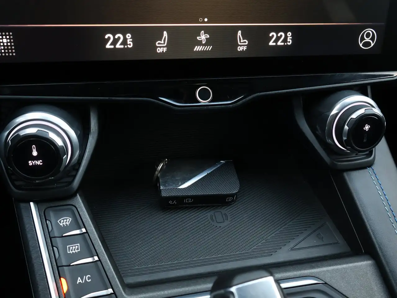 Lynk & Co 01 1.5 Black Edition Pano 360 Autopark Adaptive, миниатюра 15