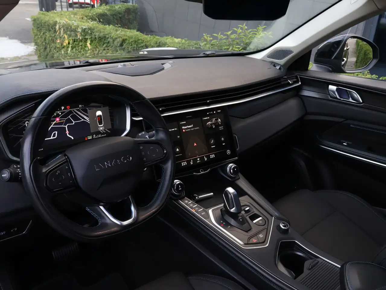 Lynk & Co 01 1.5 Black Edition Pano 360 Autopark Adaptive, миниатюра 28