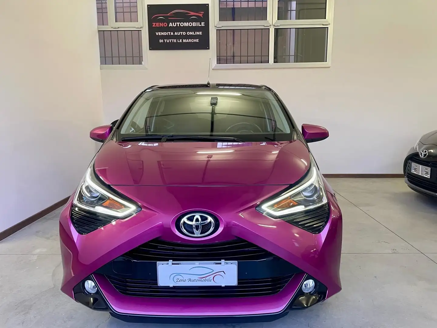 Toyota Aygo X -Cite/Full Led/Retrocamera Violett - 2