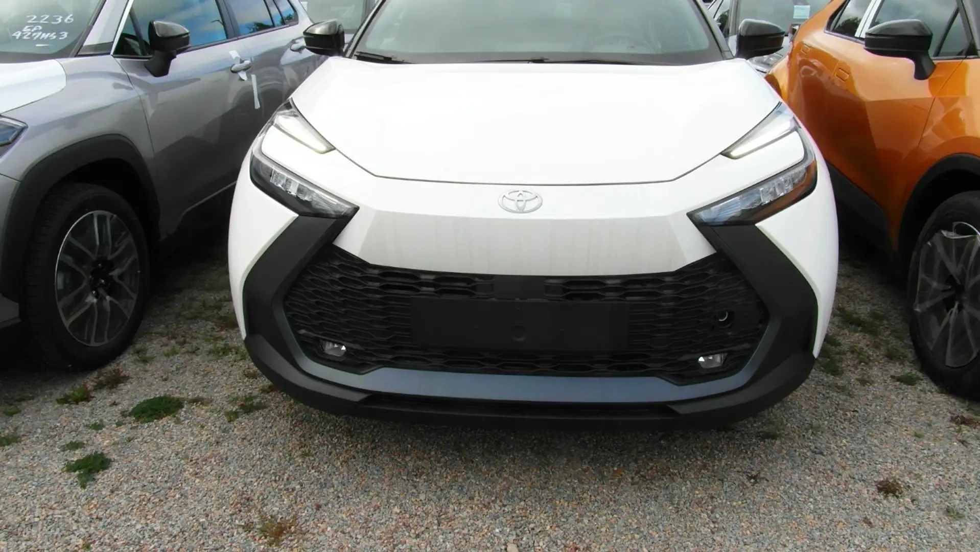 Toyota C-HR 2.0 FWD Teamplayer ACC+Navi+SHZ+2xKlima+PDC Schwarz - 2