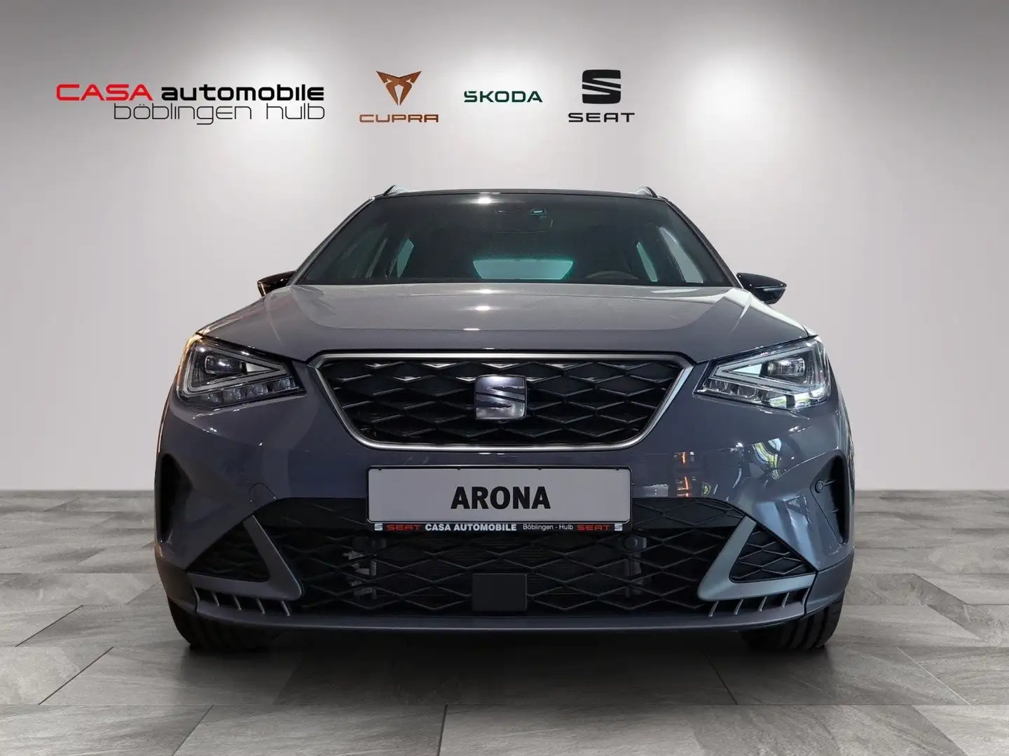 SEAT Arona FR Black Edition 1.0 TSI DSG ACC Navi SHZ Grau - 2