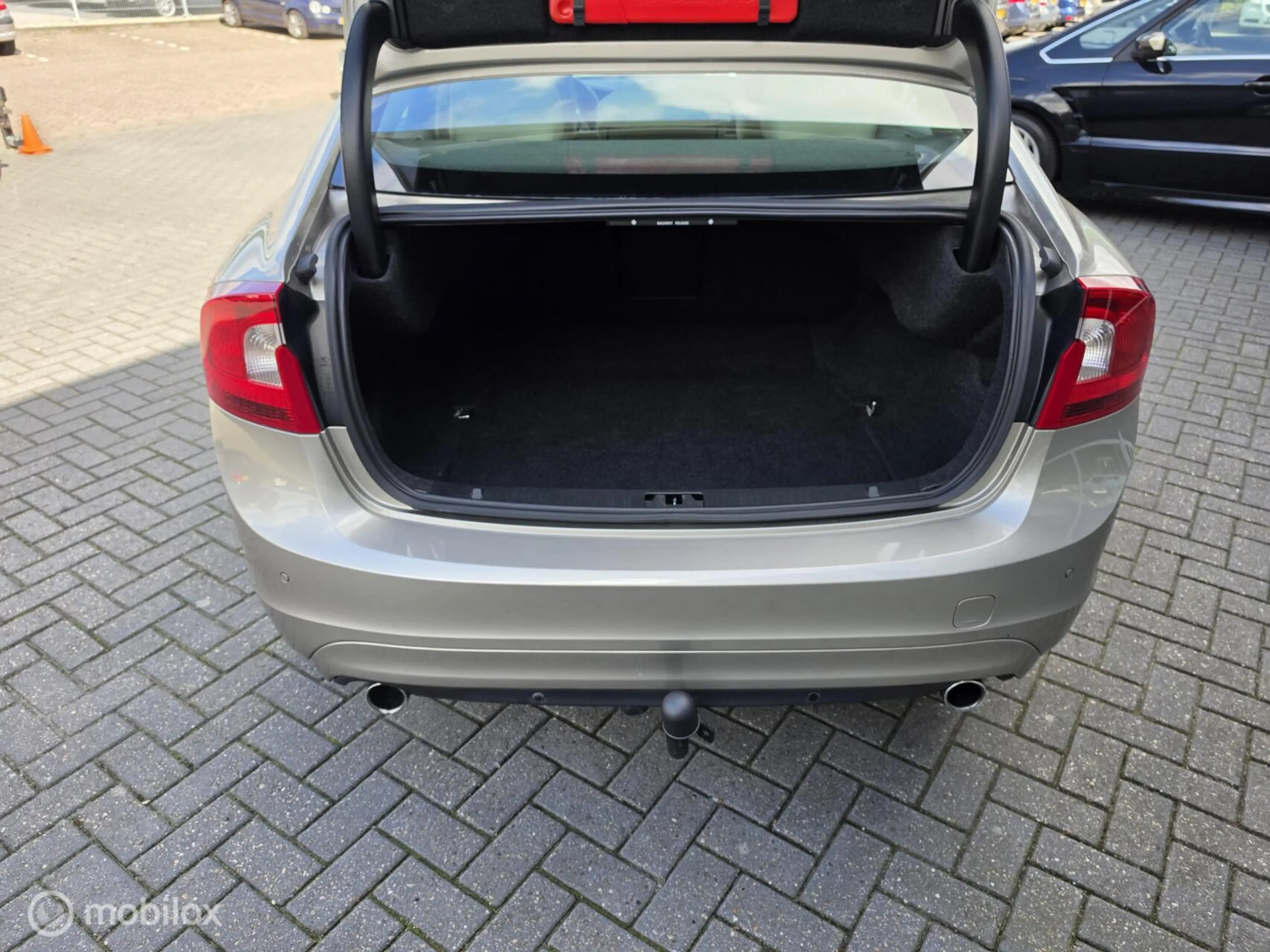 Volvo S60 1.6 T3 Summum — photo 10