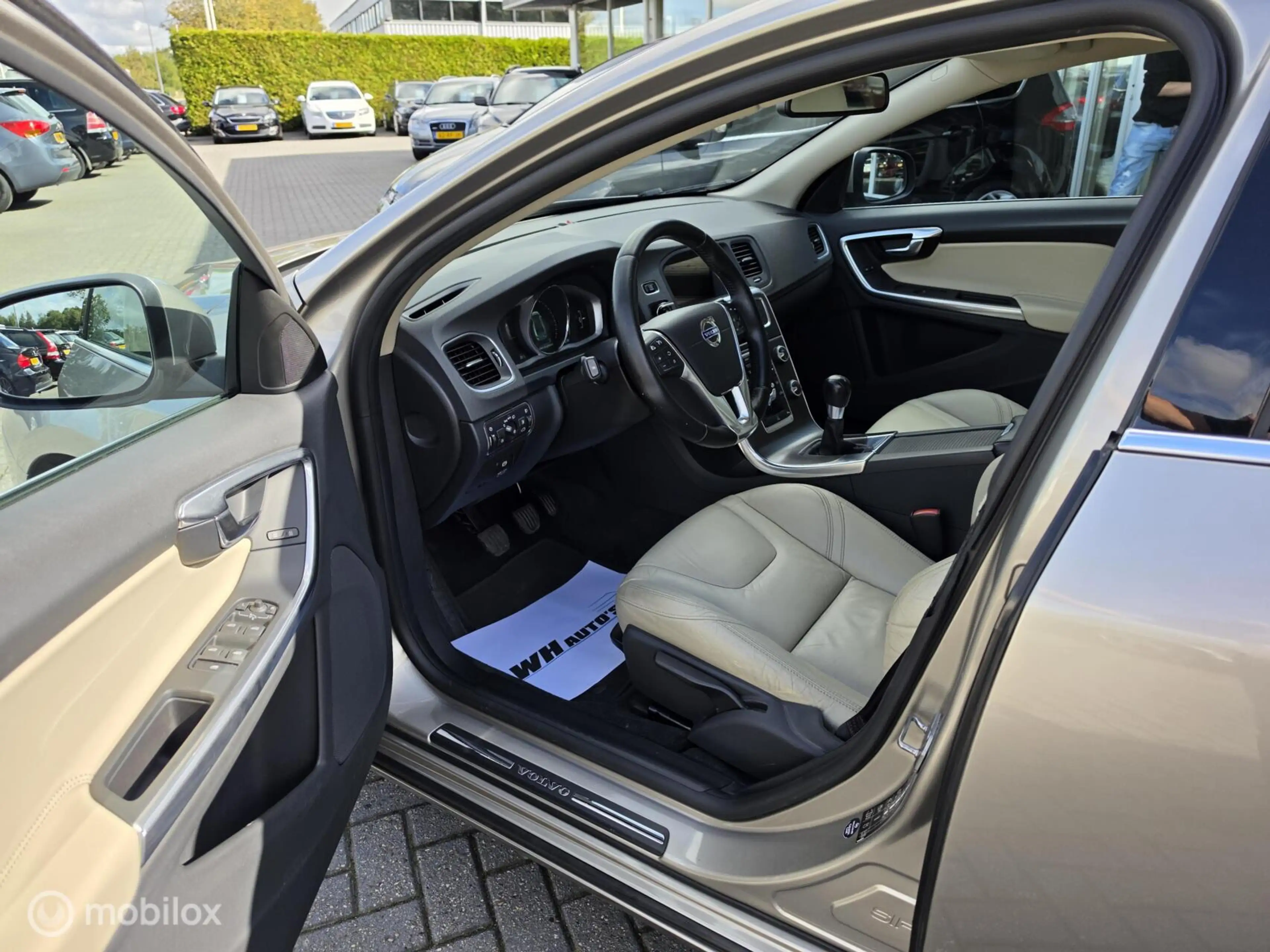 Volvo S60 1.6 T3 Summum — photo 14