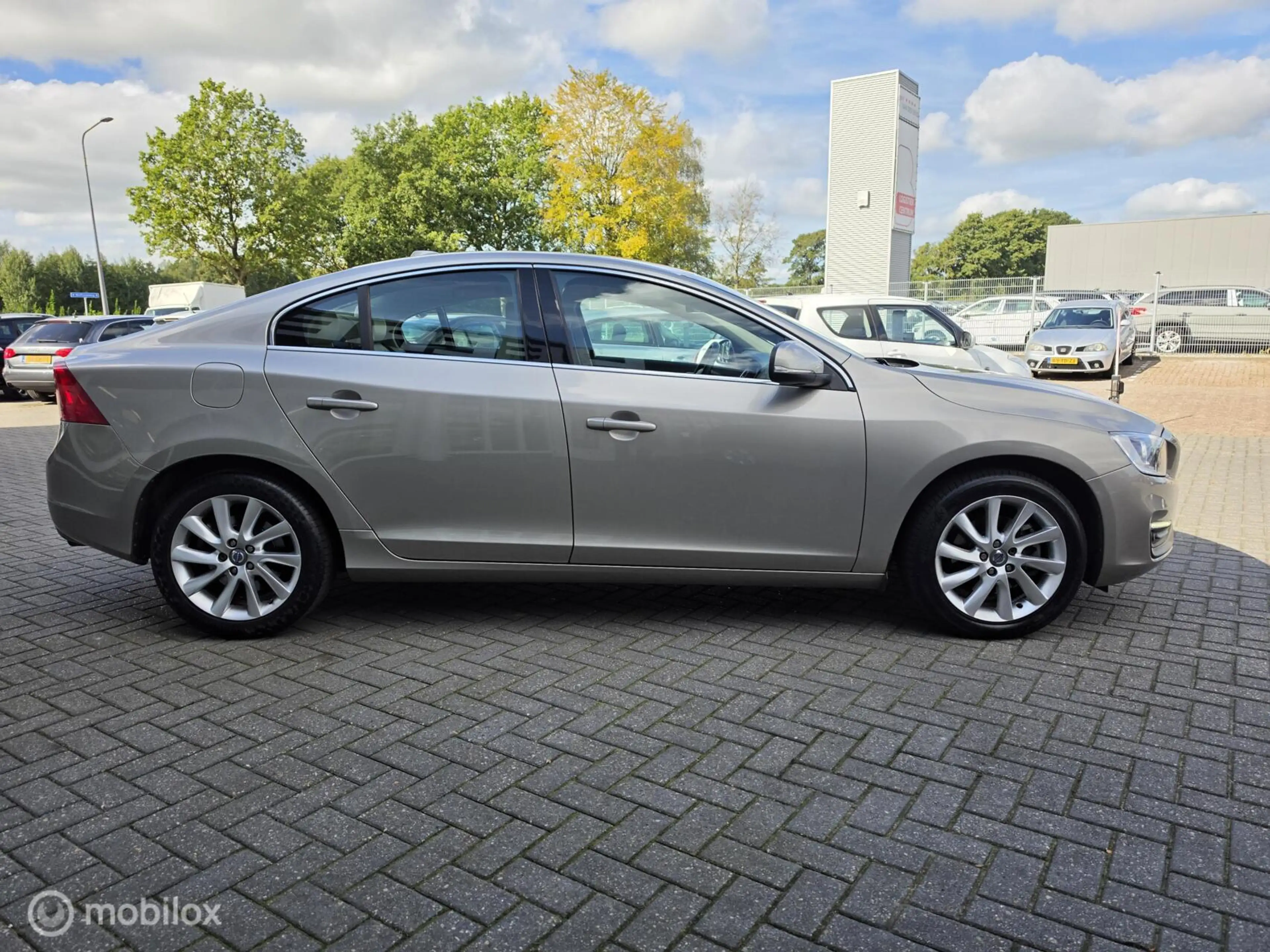 Volvo S60 1.6 T3 Summum — photo 6