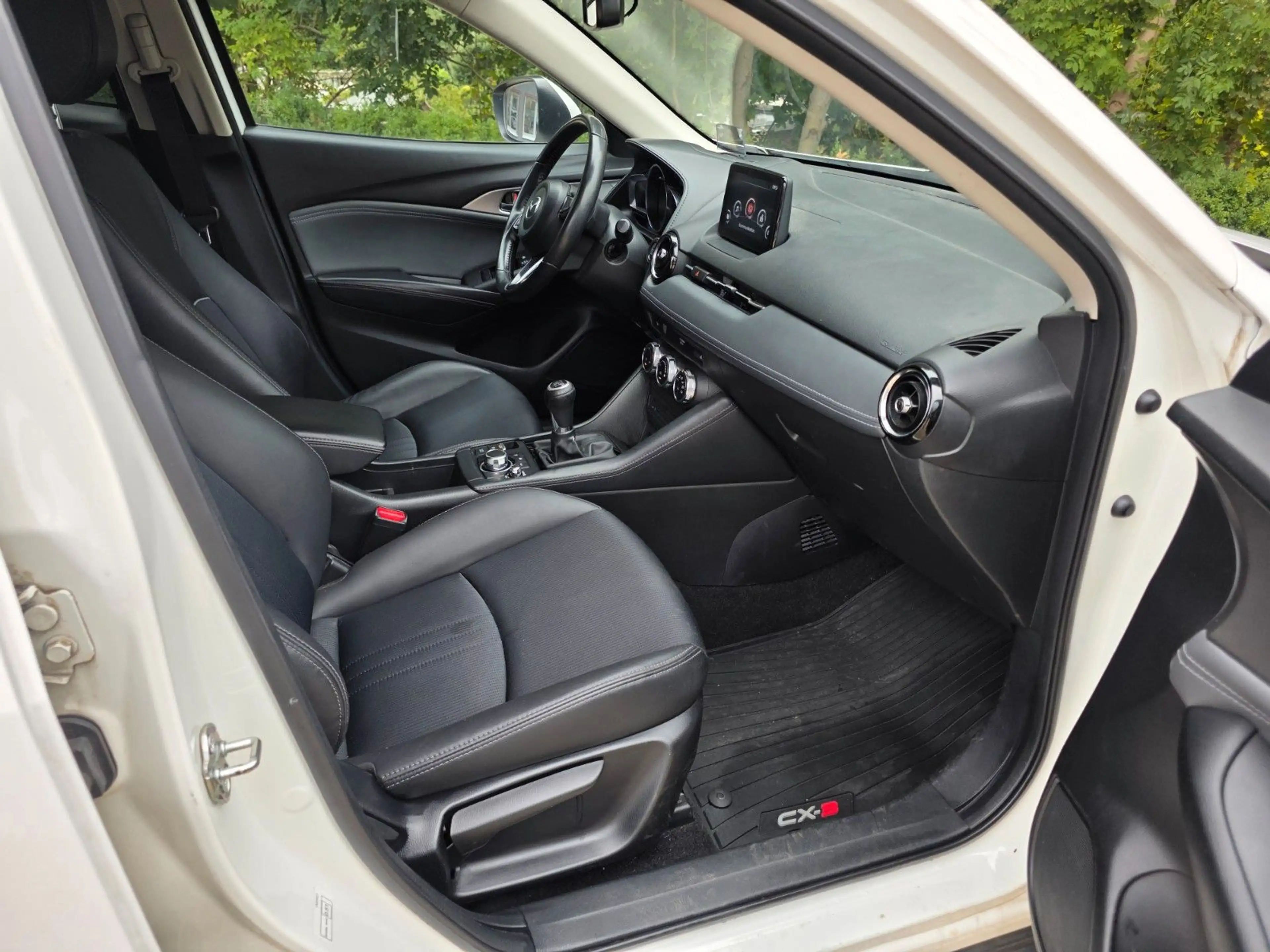 Mazda CX-3 1.8 Sports-Line — photo 11