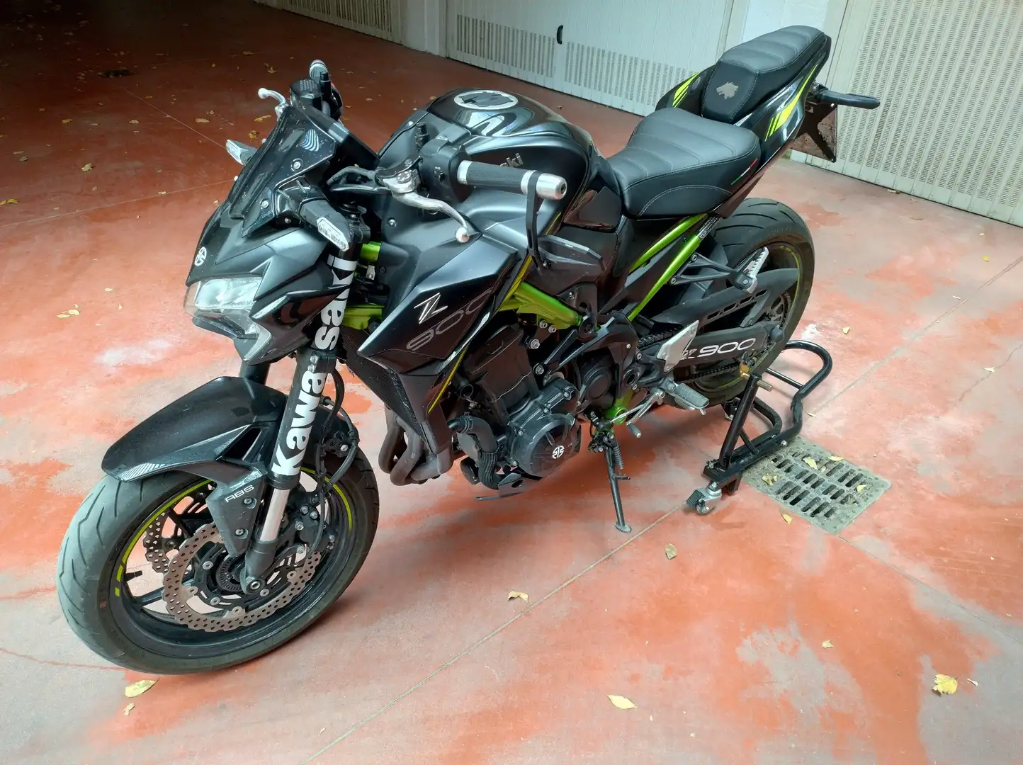 Kawasaki Z 900 Negru - 1