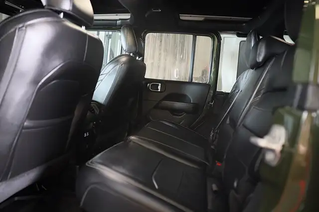 Jeep Wrangler view 18