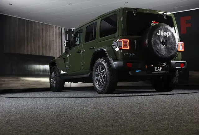 Jeep Wrangler view 3