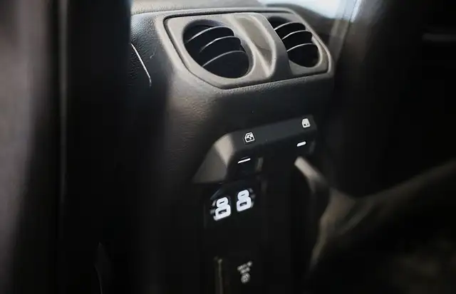 Jeep Wrangler view 25