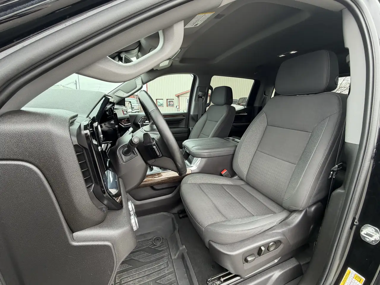 GMC Sierra 1500 снимка GMC Sierra 1500