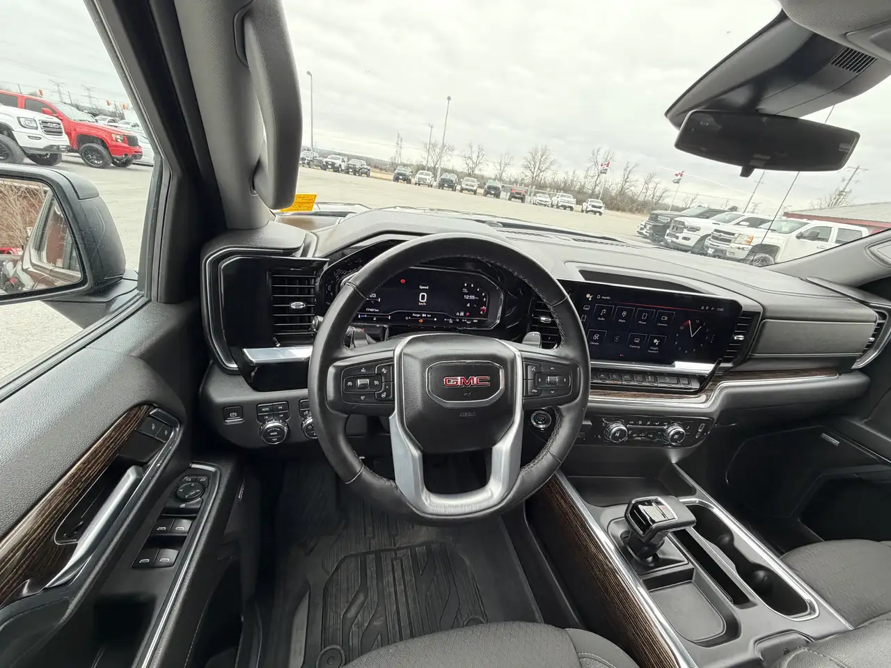 GMC Sierra 1500 снимка GMC Sierra 1500