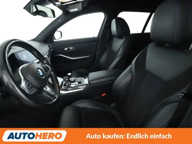 BMW 3 Series view 10