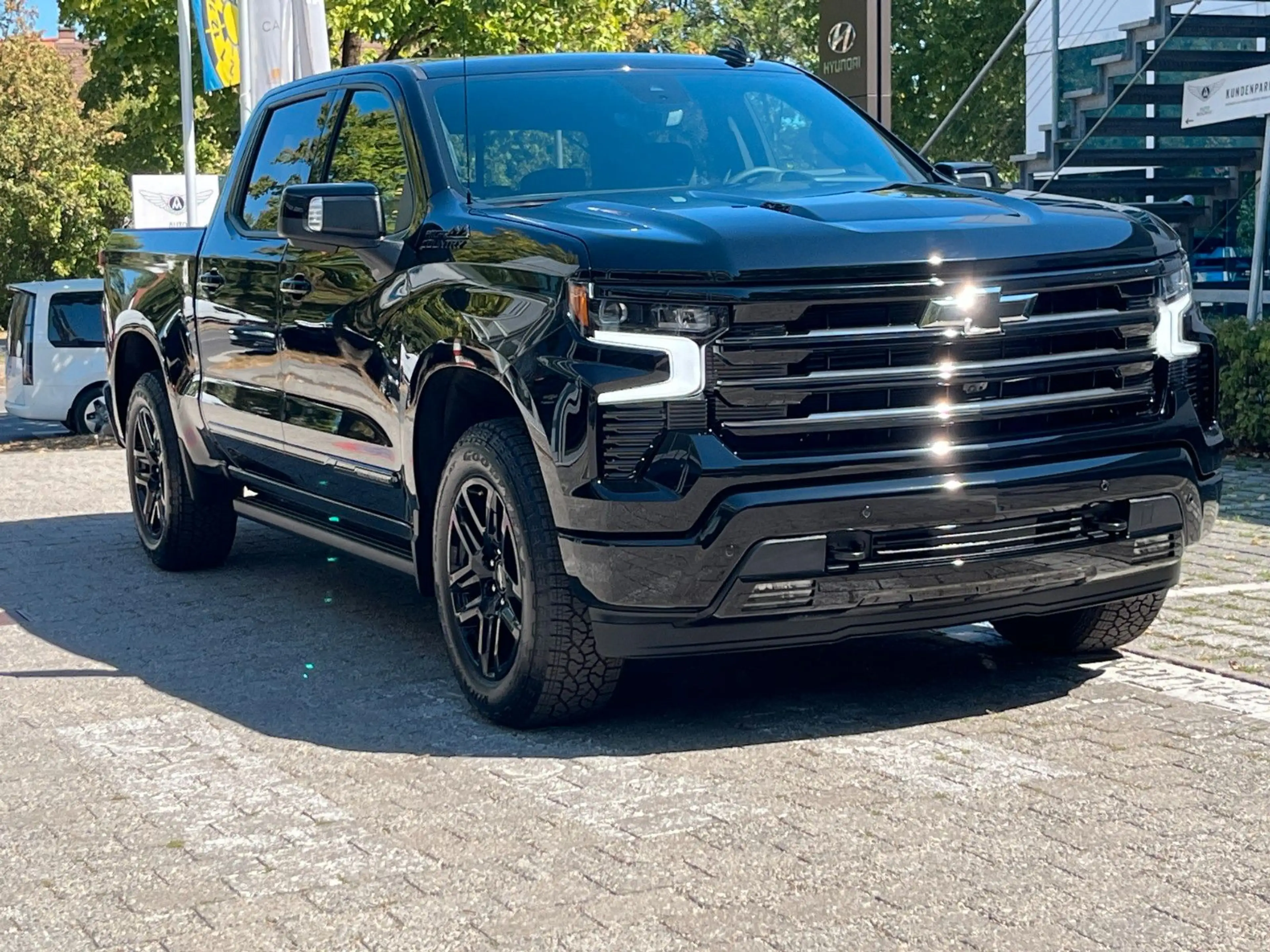 Chevrolet Silverado 6.2 V8 High Country Midnight*LPG*360° — photo 4