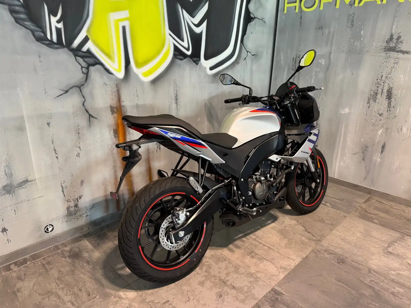 Aprilia Tuono 2x verfügbar zum SONDERPREIS Azul - 2