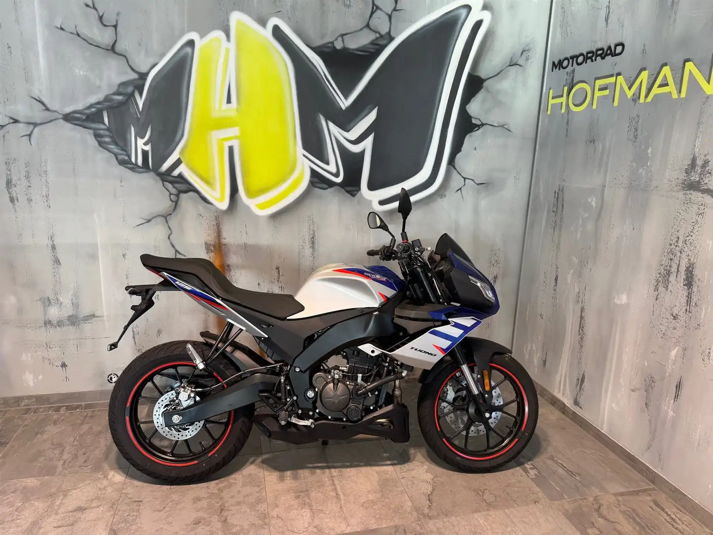 Aprilia Tuono 1x verfügbar zum SONDERPREIS Niebieski - 1