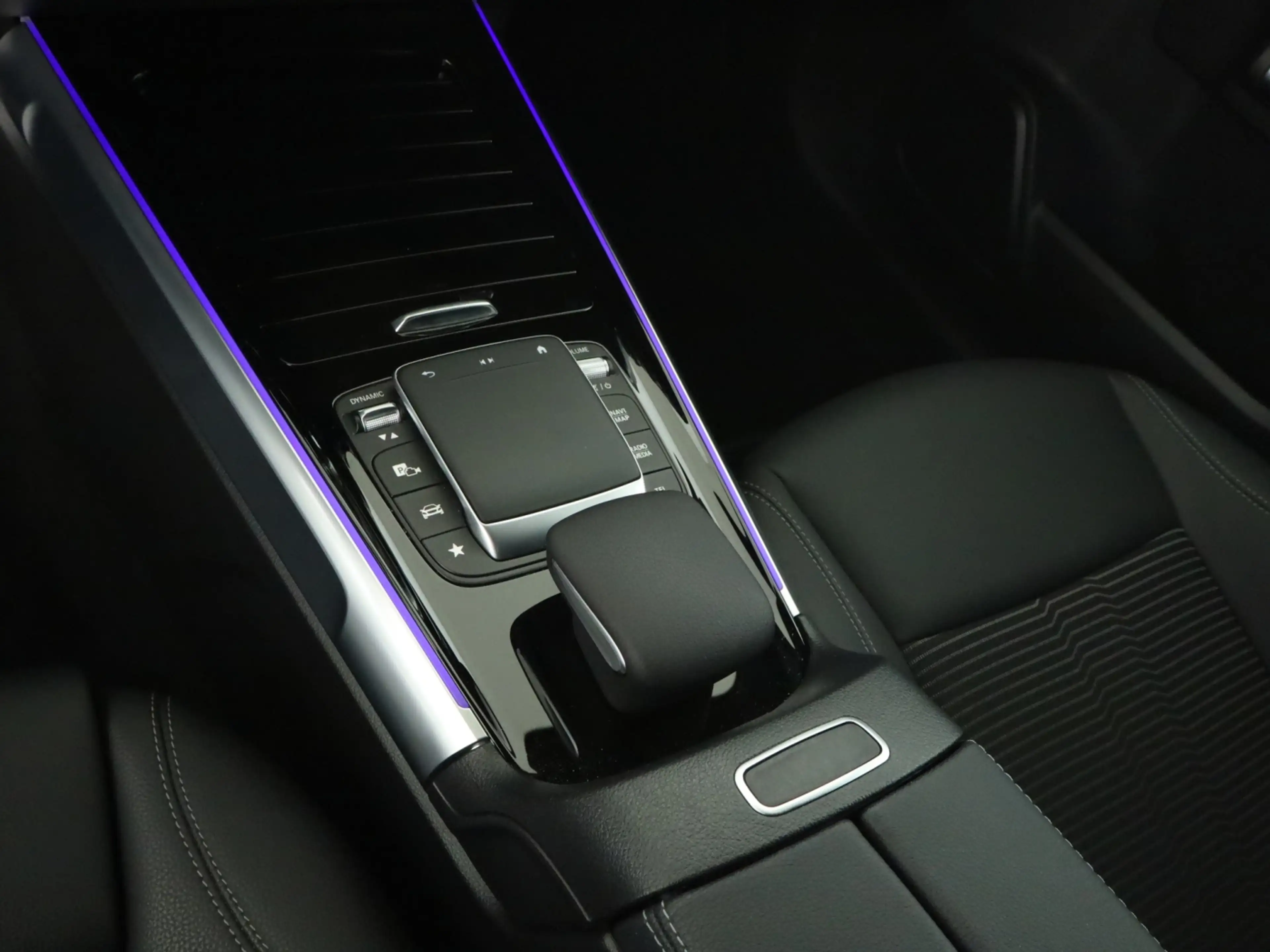 Mercedes-Benz EQB 250 Progressive*LED*SHZ*PTS*Kamera*el.Heckkl — photo 15