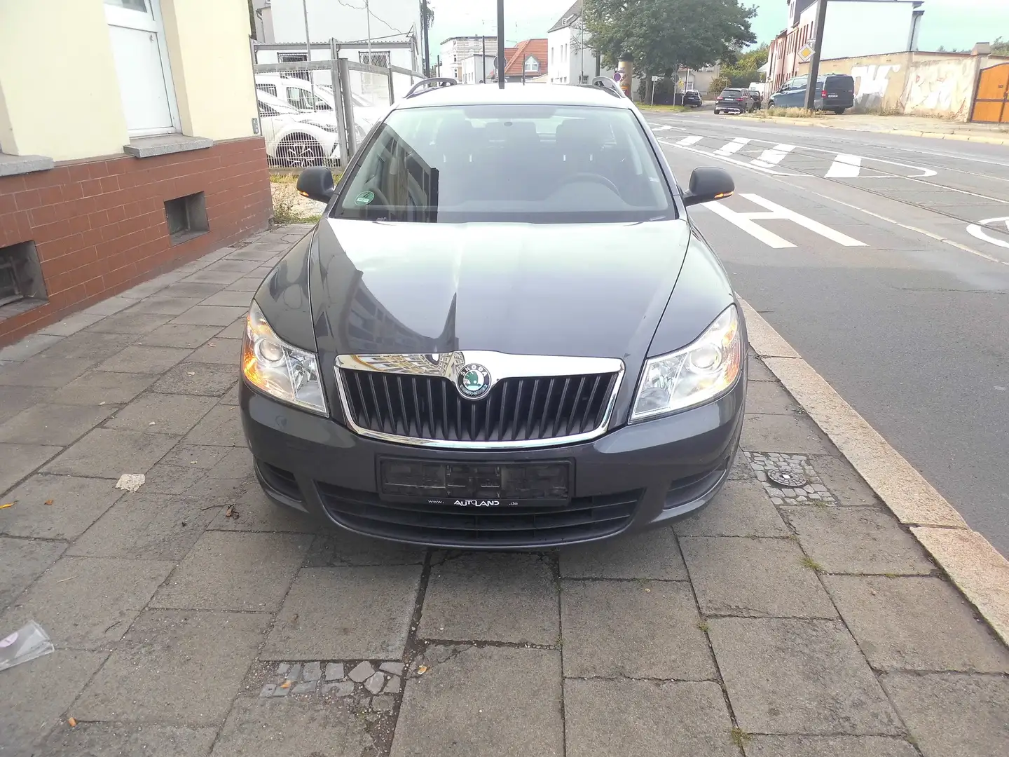 Skoda Octavia Combi 1.4 TSI Ambition Grau - 1