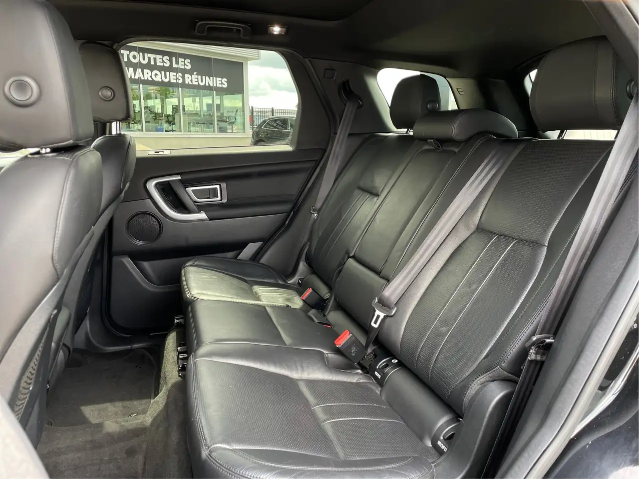 Land Rover Discovery Sport снимка Land Rover Discovery Sport