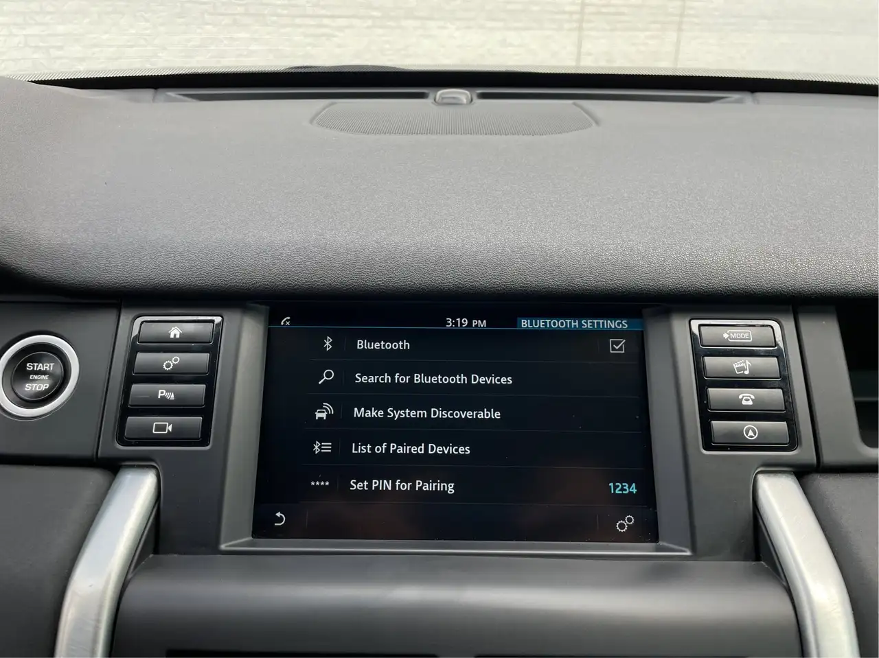 Land Rover Discovery Sport снимка Land Rover Discovery Sport