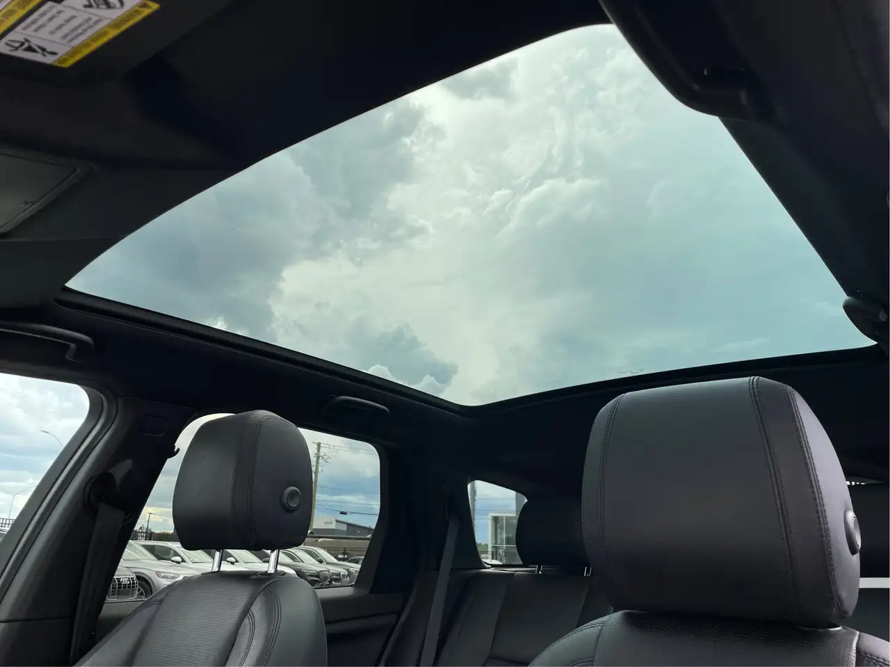 Land Rover Discovery Sport снимка Land Rover Discovery Sport