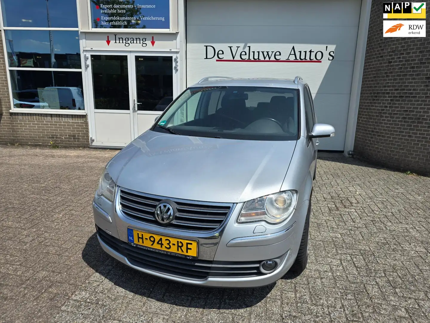 Volkswagen Touran 1.9 TDI Trendline 7 zitplaatsen Grijs - 1