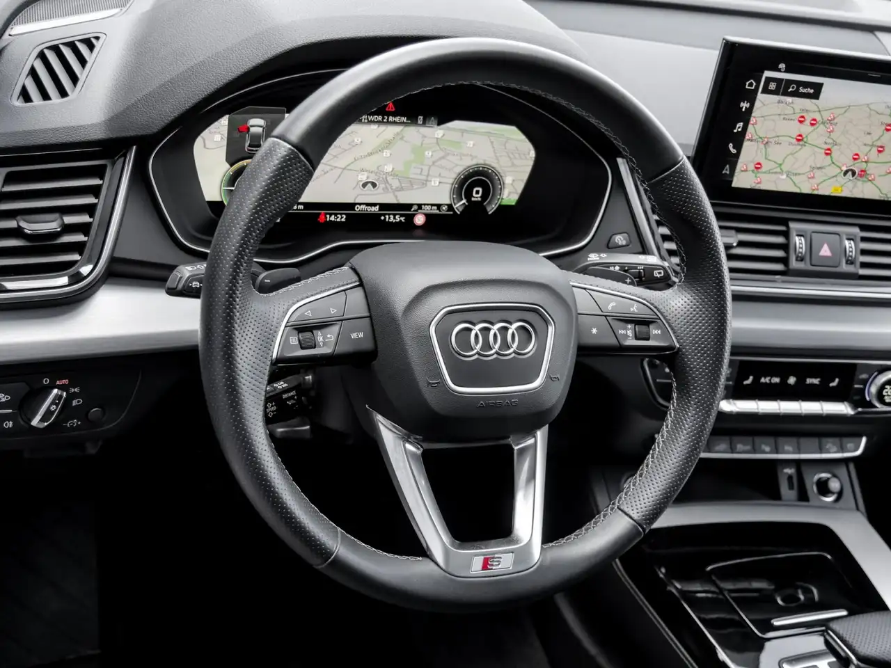 Audi Q5 S line 50 TFSI e qu Nav+ Matrix B&O Pano AHK To... 9
