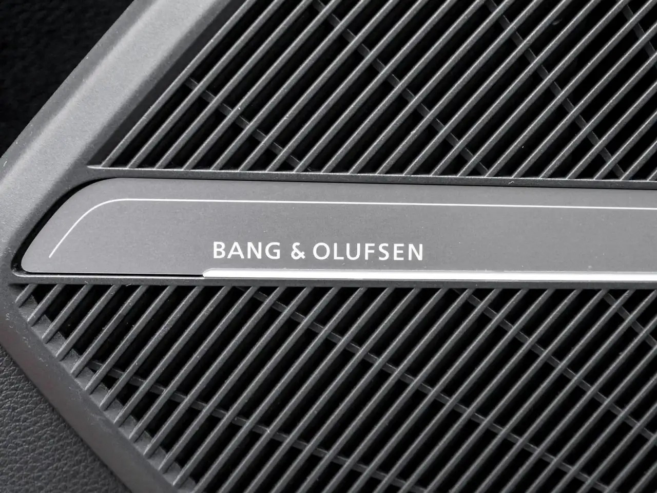 Audi Q5 S line 50 TFSI e qu Nav+ Matrix B&O Pano AHK To... 12