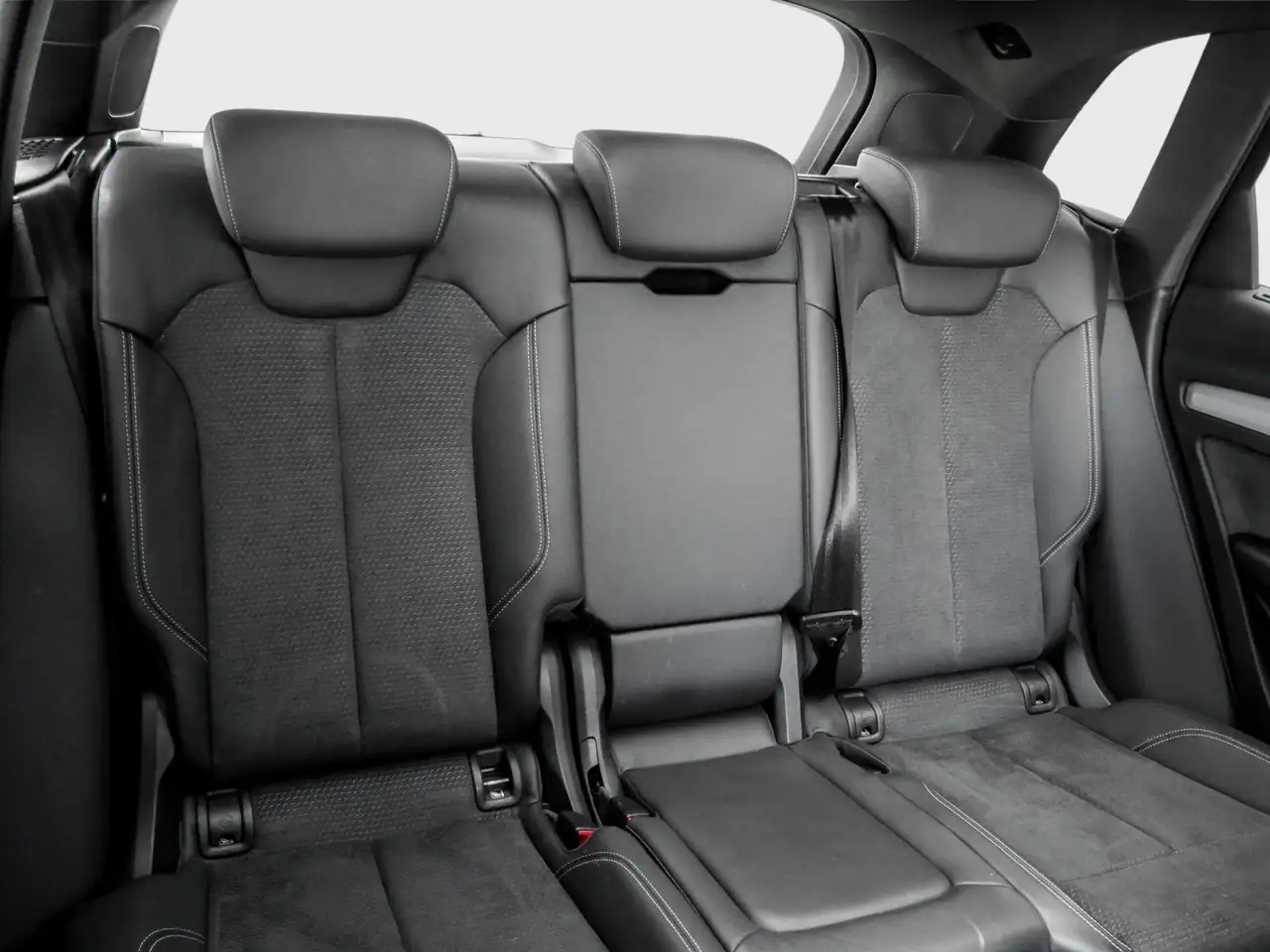 Audi Q5 S line 50 TFSI e qu Nav+ Matrix B&O Pano AHK To... 4