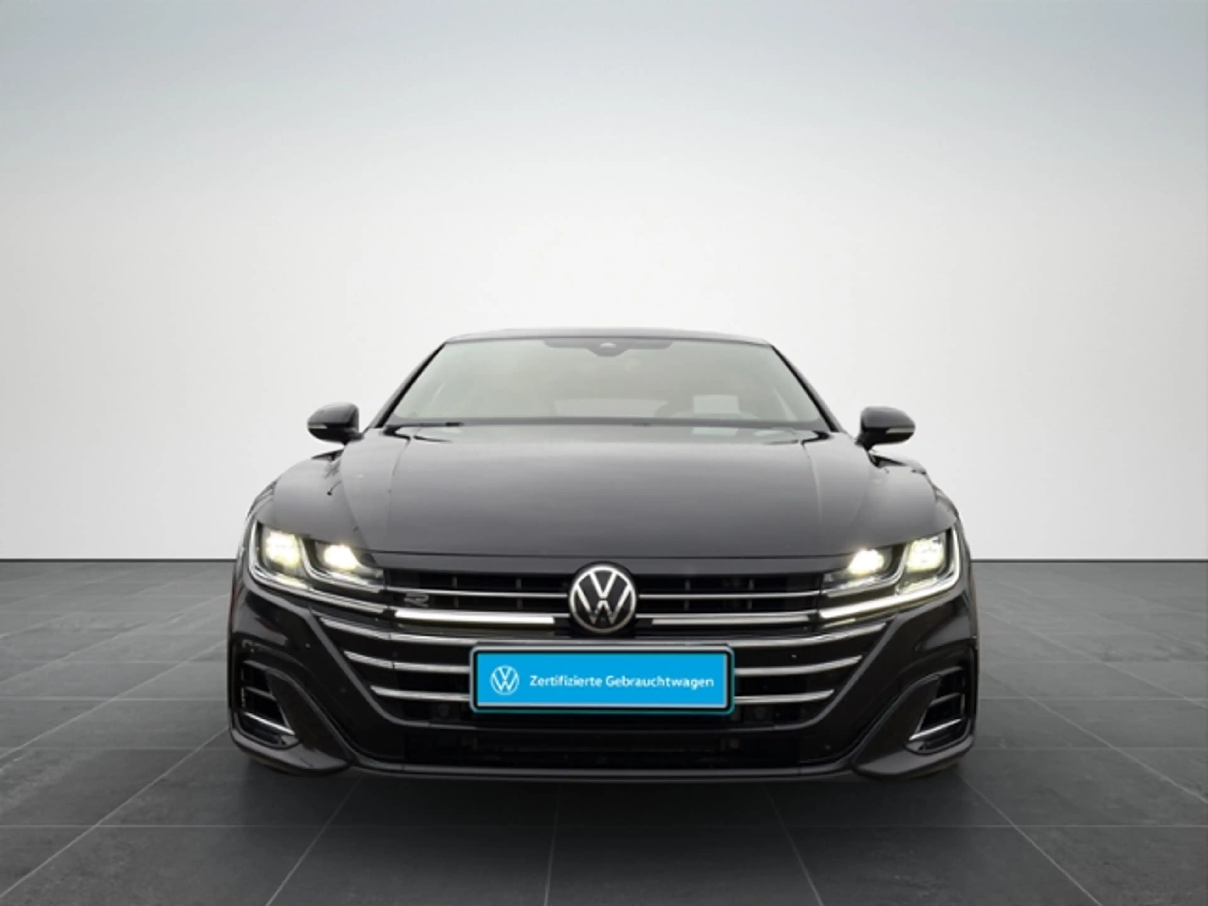 Volkswagen Arteon Shooting Brake 2.0TDI 4M R-Line LED/AHK/Pano/StHz — photo 3
