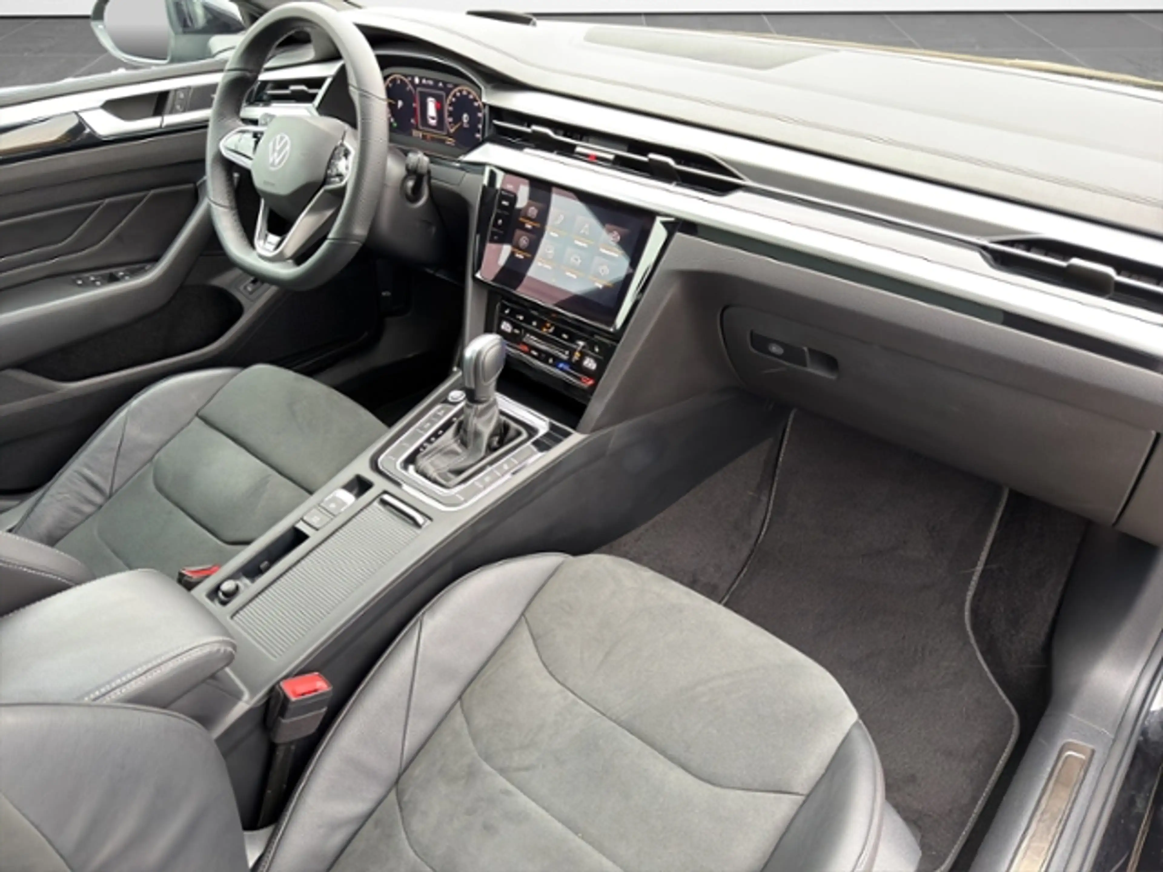 Volkswagen Arteon Shooting Brake 2.0TDI 4M R-Line LED/AHK/Pano/StHz — photo 15