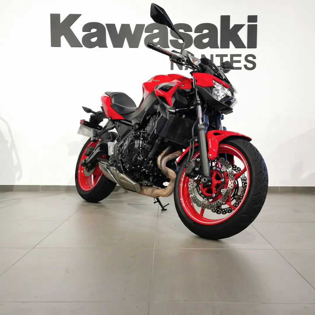 Kawasaki Z 650 Piros - 1