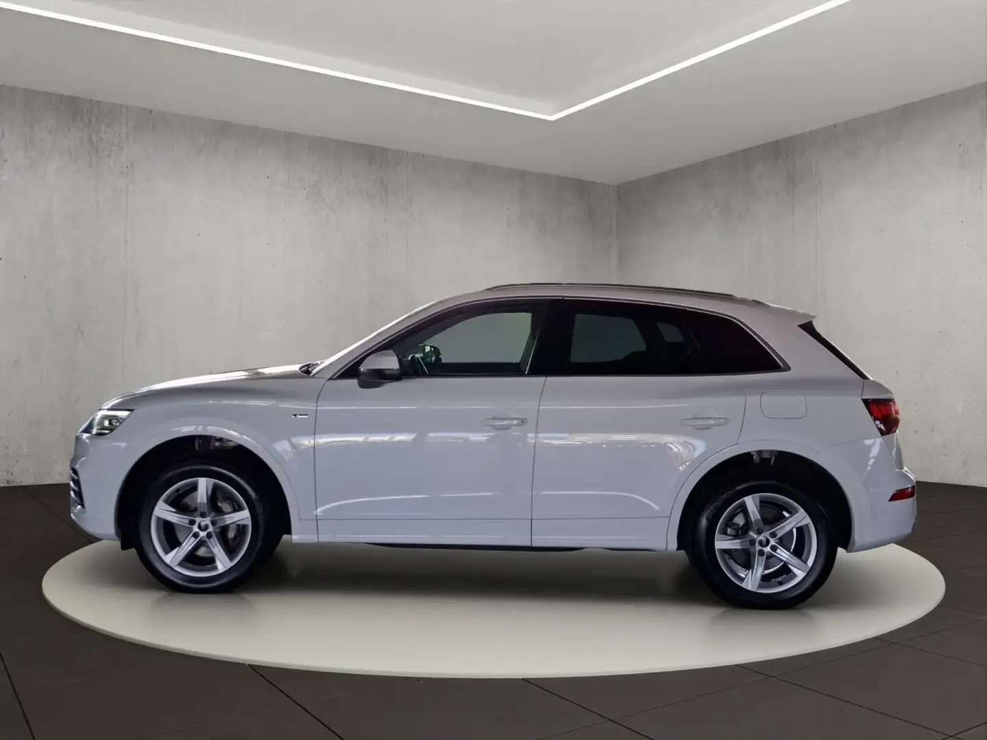 Audi Q5 TFSI e 50 e quattro 220(299) kW(PS) S tronic Blanc - 2