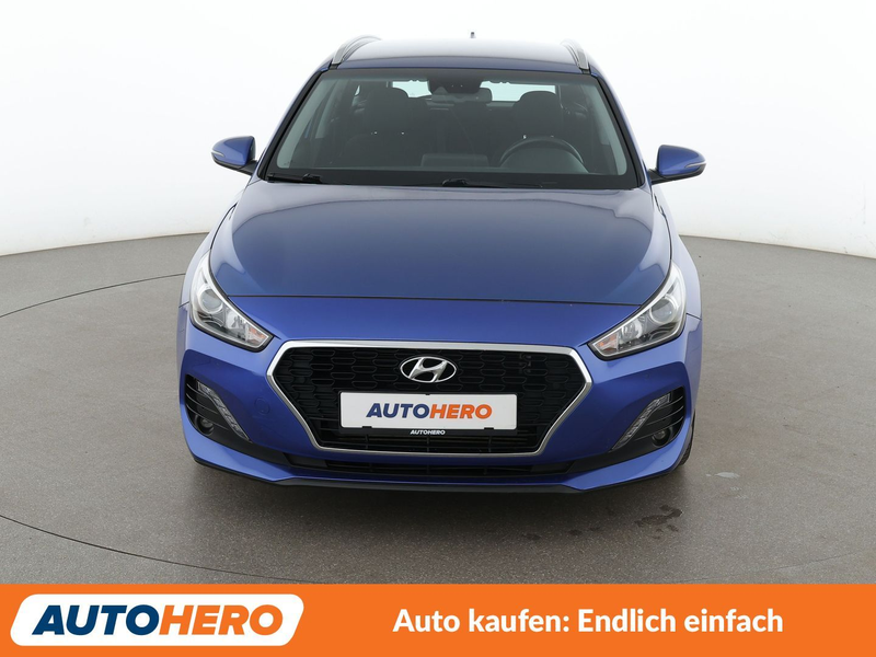 Hyundai i30 1.4 TGDI Trend Aut.*NAV*TEMP*CAM*PDC*SHZ*ALU* — photo 9