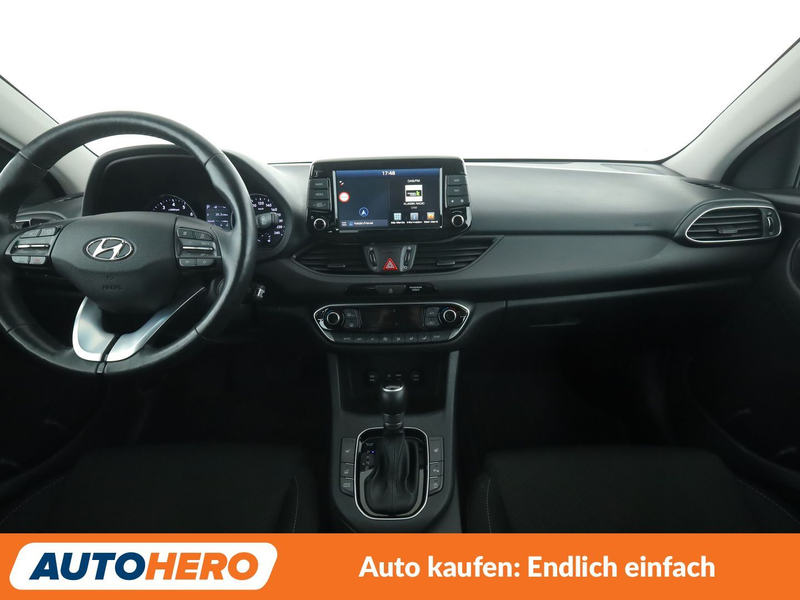 Hyundai i30 1.4 TGDI Trend Aut.*NAV*TEMP*CAM*PDC*SHZ*ALU* — photo 12