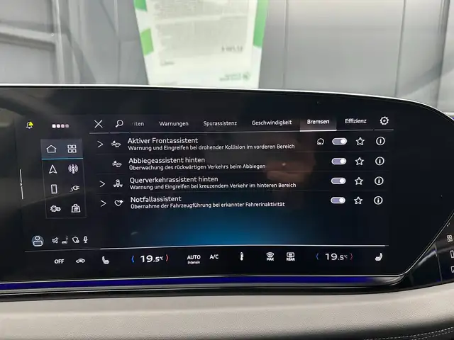 Audi E-Tron view 26