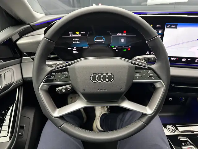Audi E-Tron view 18