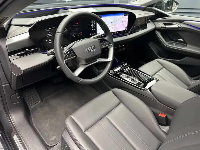 Audi E-Tron view 17