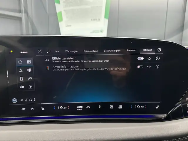 Audi E-Tron view 27