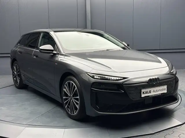 Audi E-Tron view 7