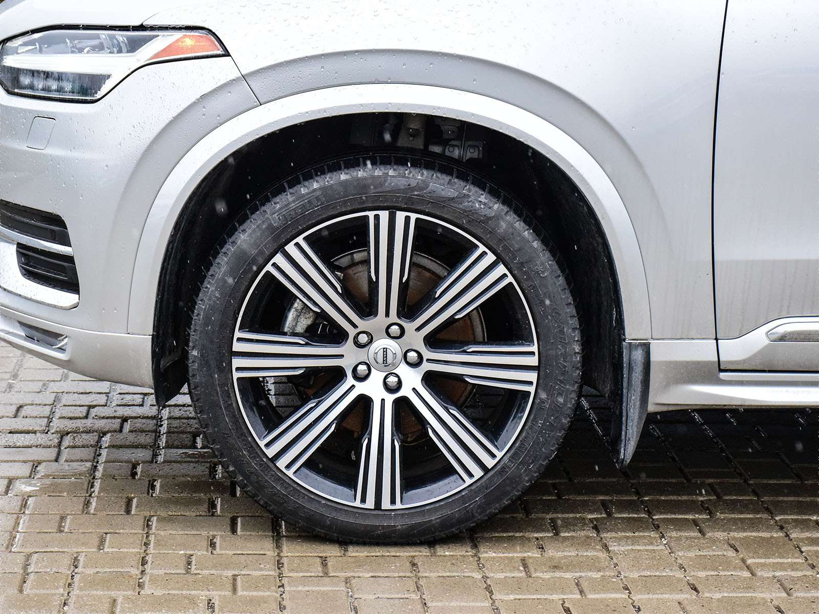 2022 Volvo XC90 T6 AWD Inscription 7-Seater thumb 6