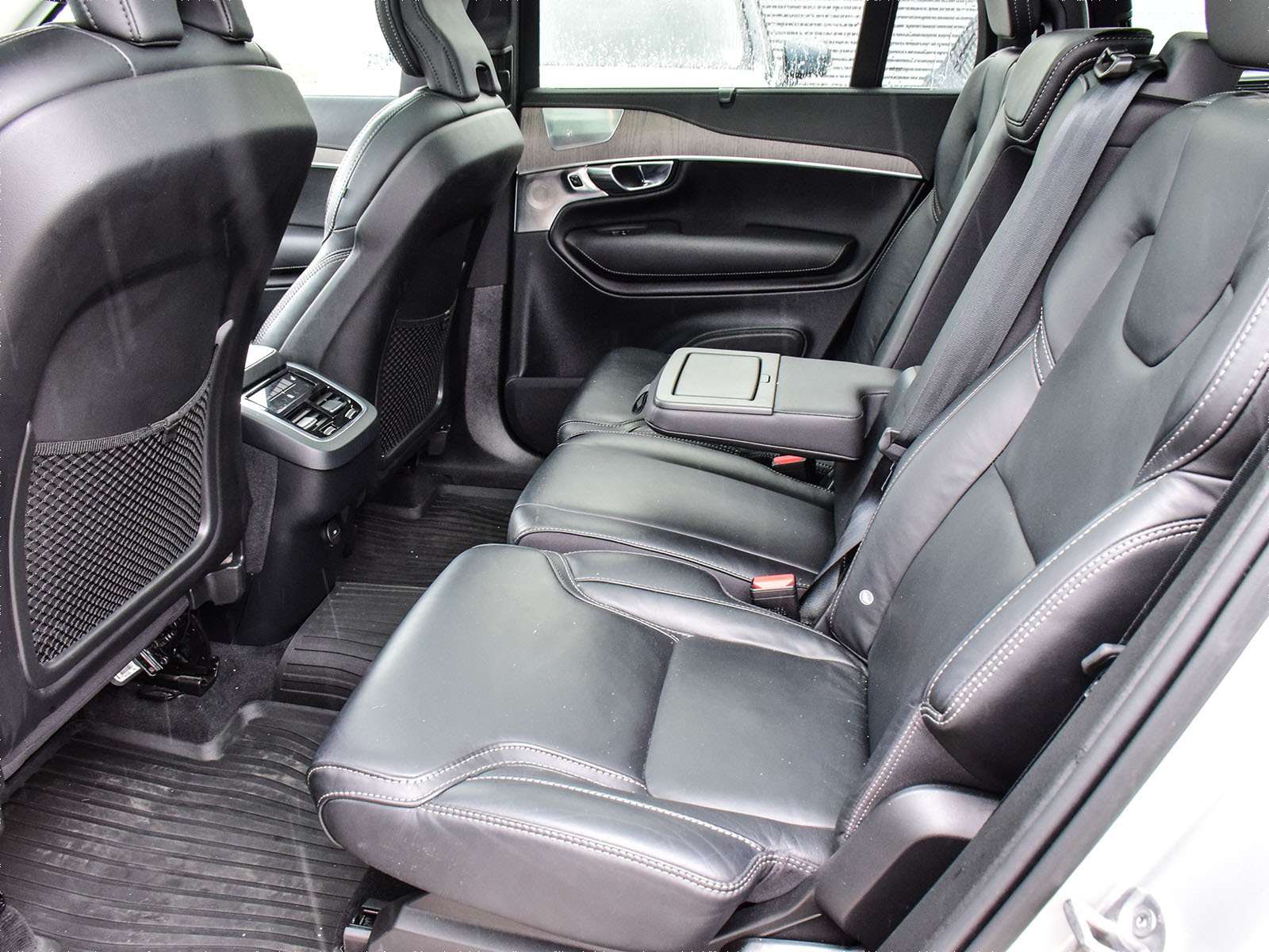 2022 Volvo XC90 T6 AWD Inscription 7-Seater thumb 17