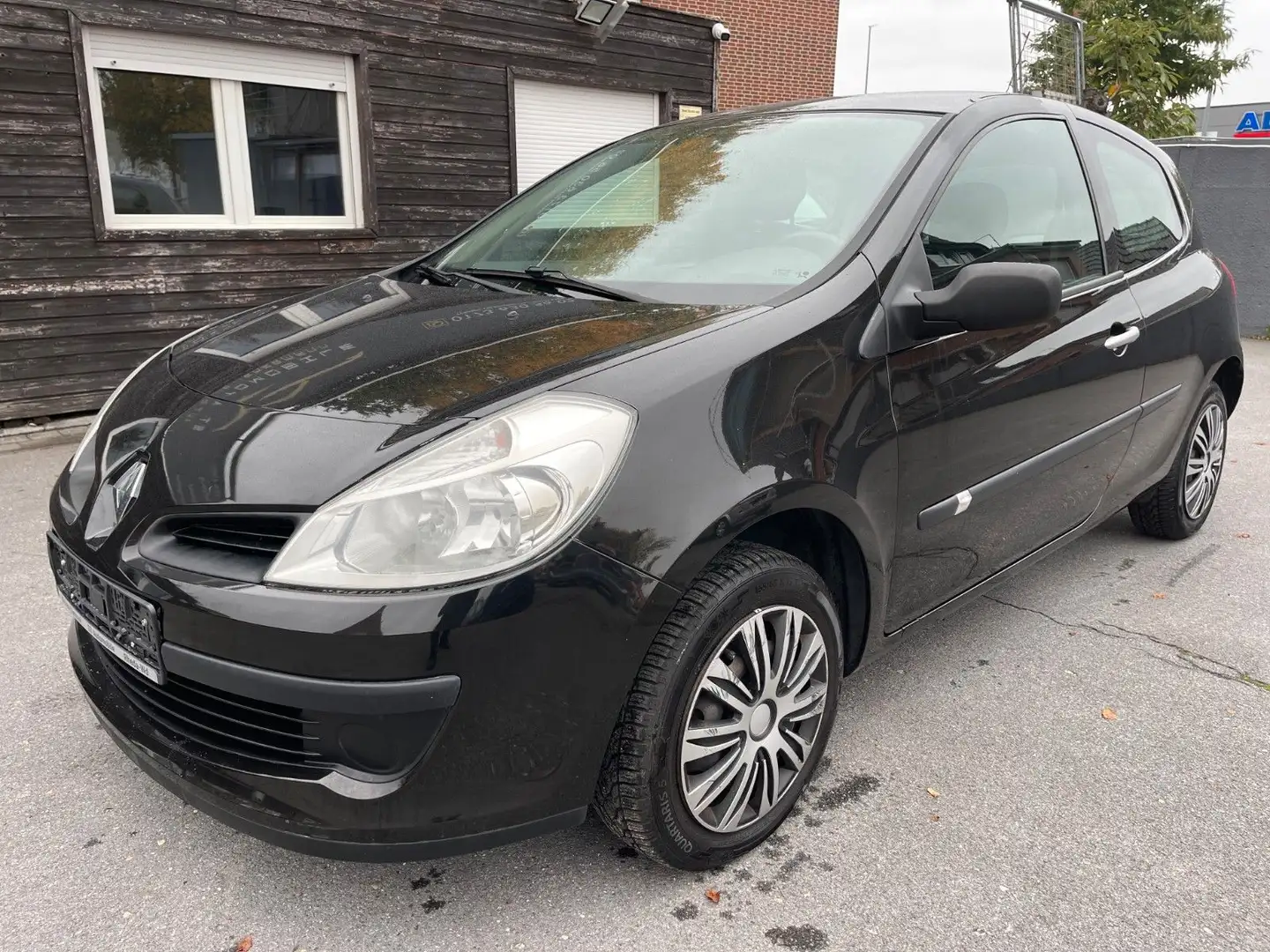 Renault Clio III 1.2 Extreme KLIMA*BC*BT*MFL*AHK*TÜV NEU Schwarz - 1