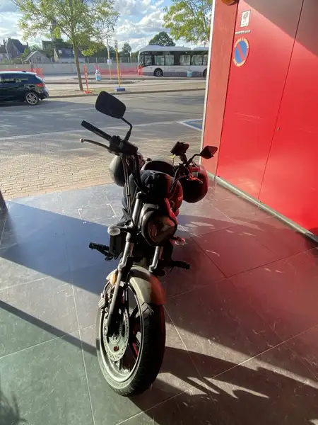 Kawasaki Vulcan S - foto 2