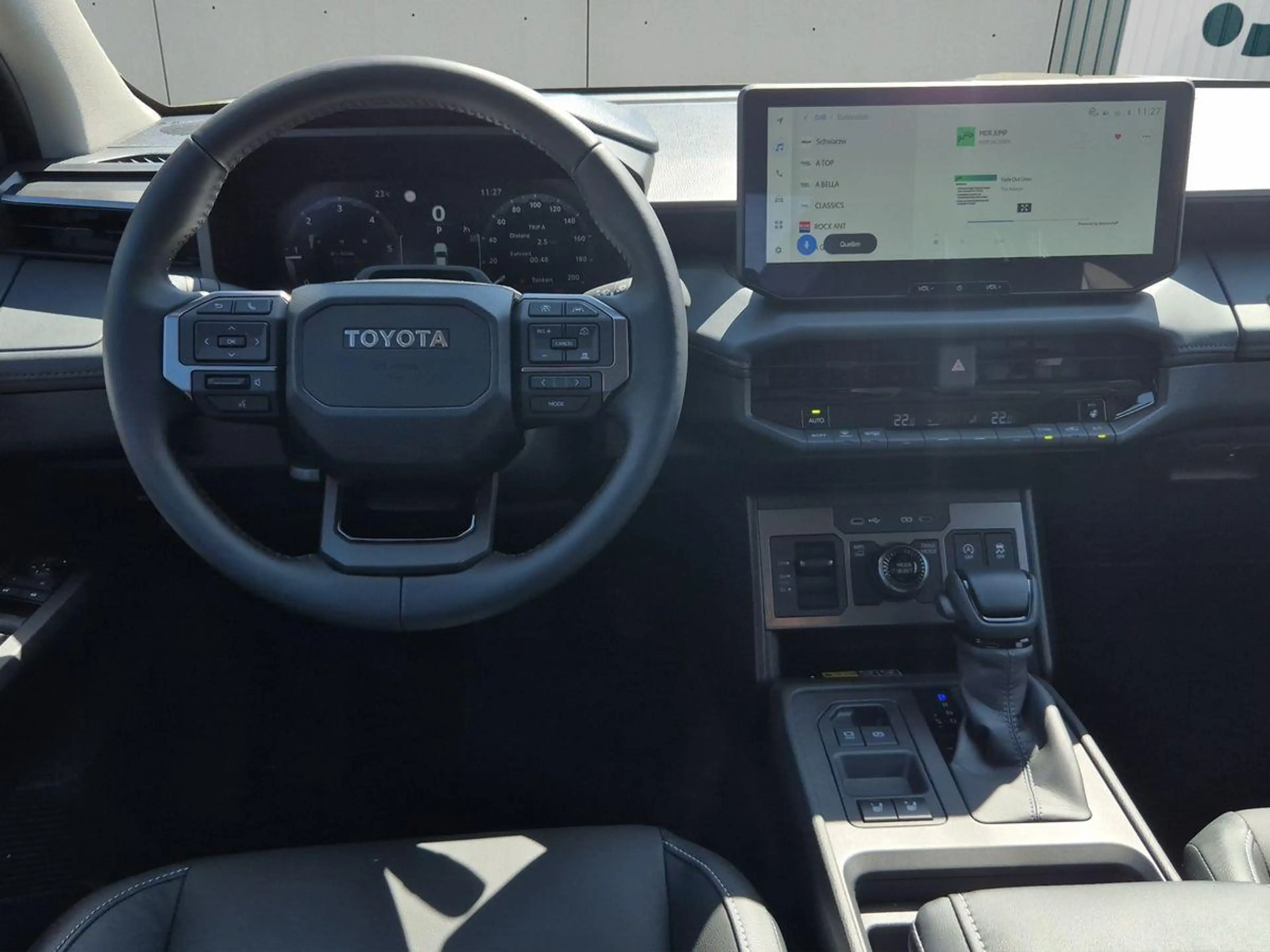 Toyota Hilux NG Hilux Double Cab 2,8 Mild Hybrid Executive — photo 14