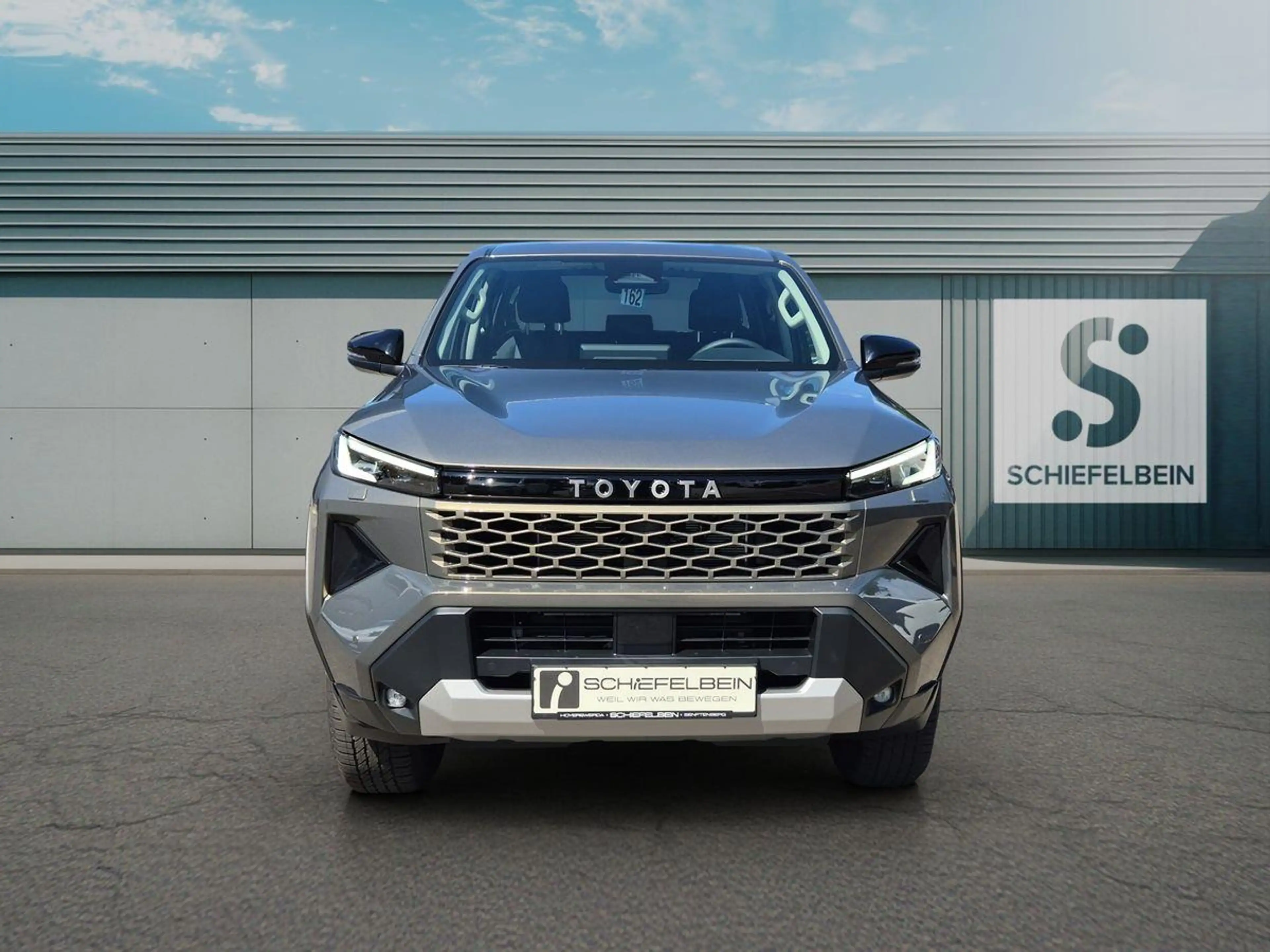 Toyota Hilux NG Hilux Double Cab 2,8 Mild Hybrid Executive — photo 4