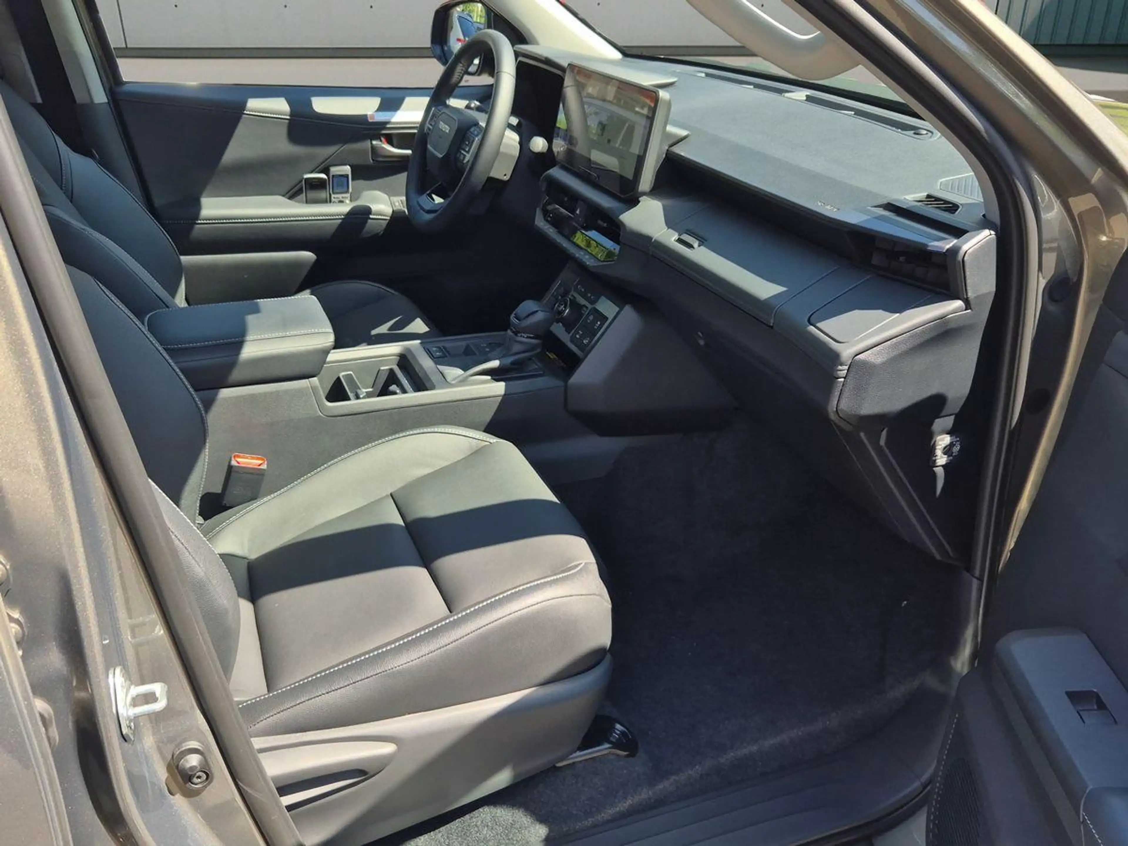 Toyota Hilux NG Hilux Double Cab 2,8 Mild Hybrid Executive — photo 11