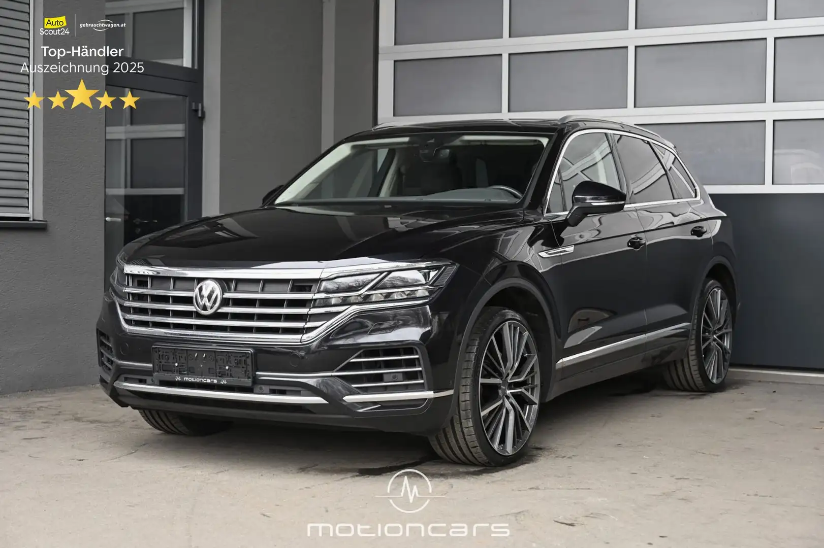 Volkswagen Touareg 3.0 V6 TDI 4Motion EXP € 31.233,- Schwarz - 1