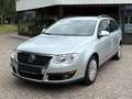 Volkswagen Passat Variant 1.9TDI Trendl. *AHK*SHZ*KLIMAAUT* Argent - thumbnail 2