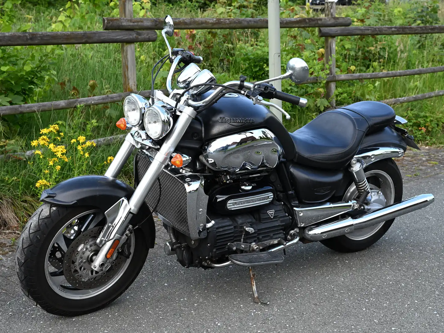 Triumph Rocket III Classic - 2